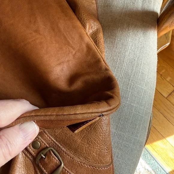 BALENCIAGA S02 Caramel Flat Brass Hobo Moto Bag, Chevre Leather - Rare & HTF - Picture 11 of 16